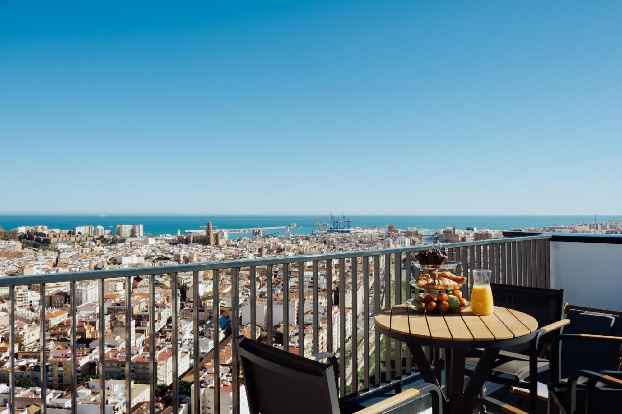 Urban Sky Apartment Малага Экстерьер фото