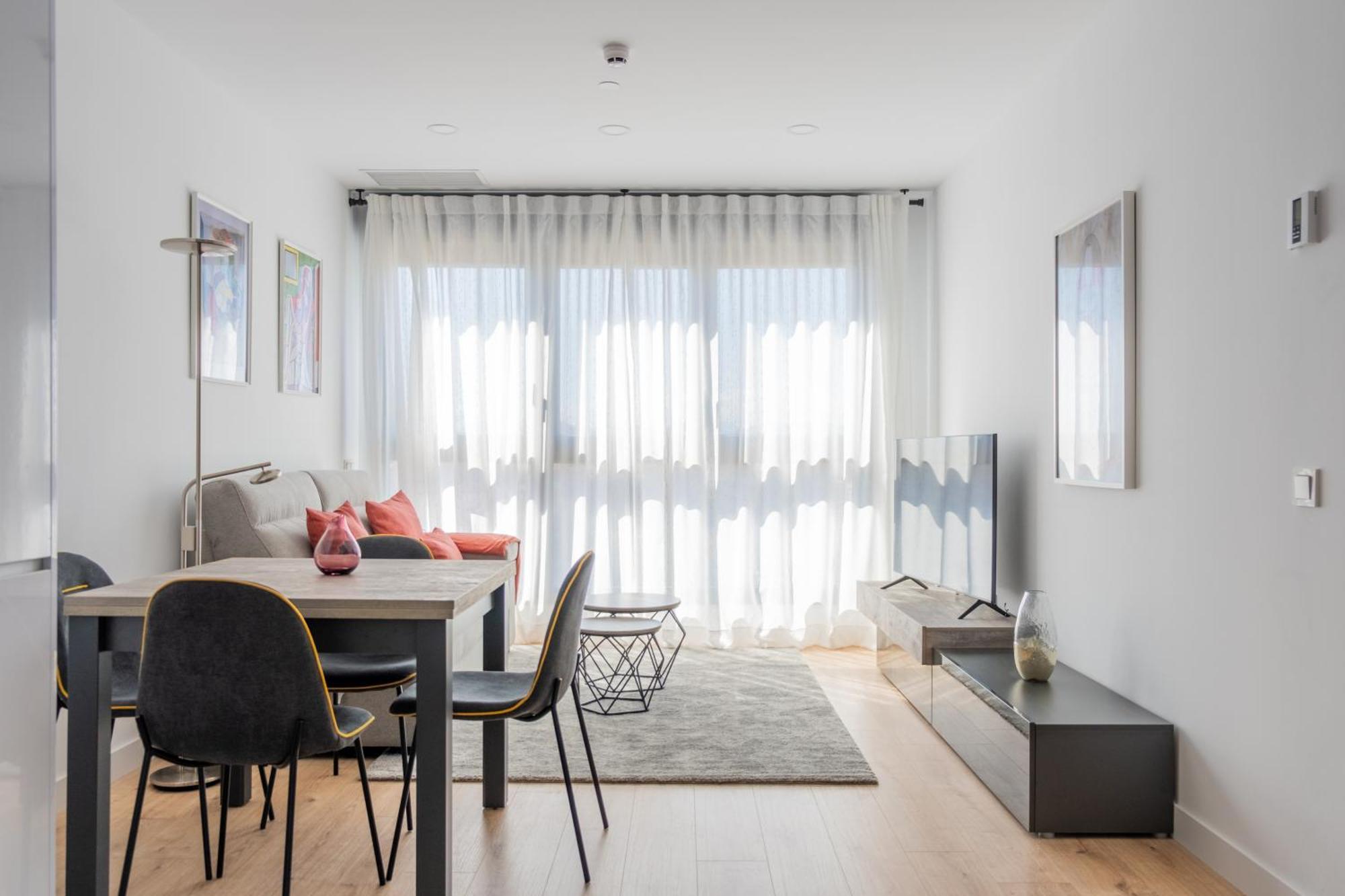 Urban Sky Apartment Малага Экстерьер фото
